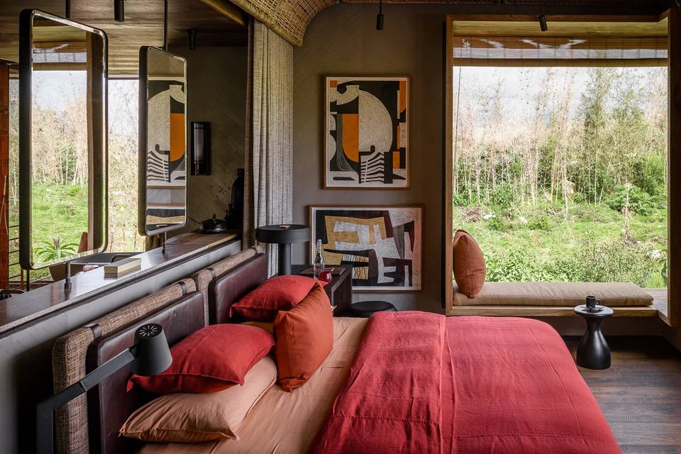 Private Travel by Rachida