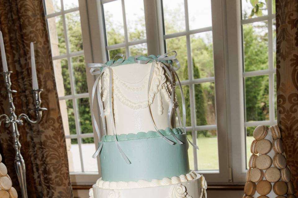 Vintage Cake Bridgerton