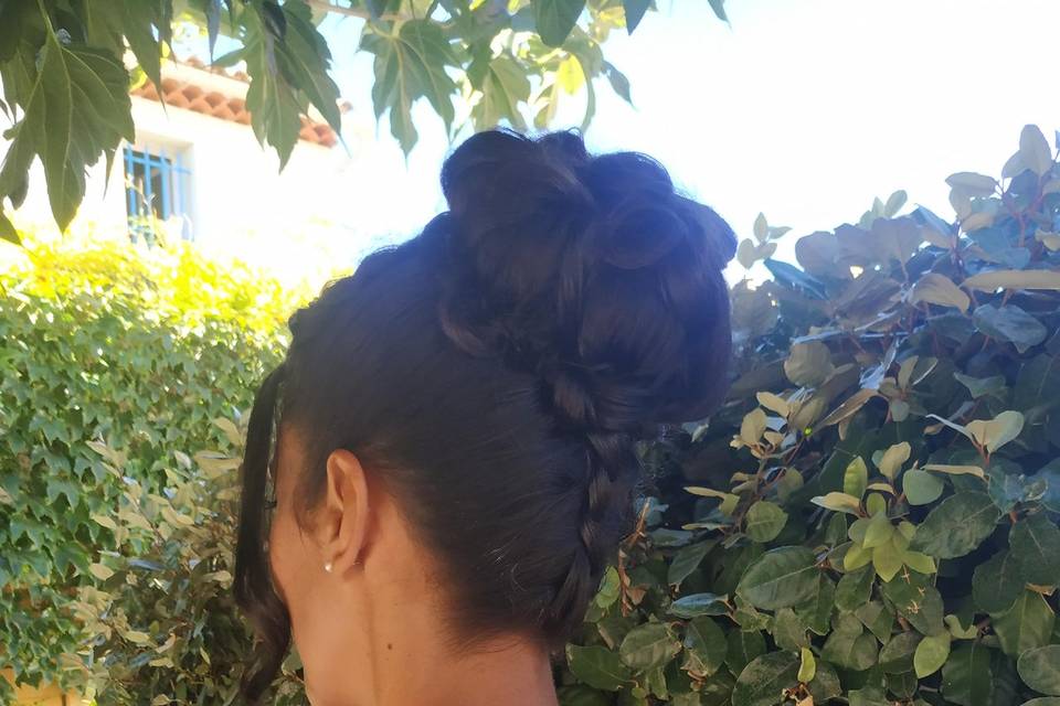 Chignon haut tresse