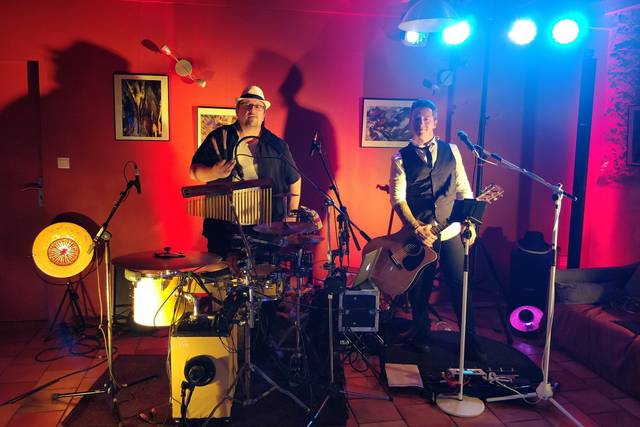 En duo avec percussions