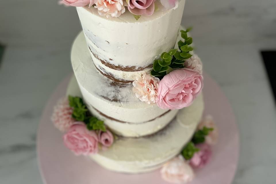 Naked cake rose