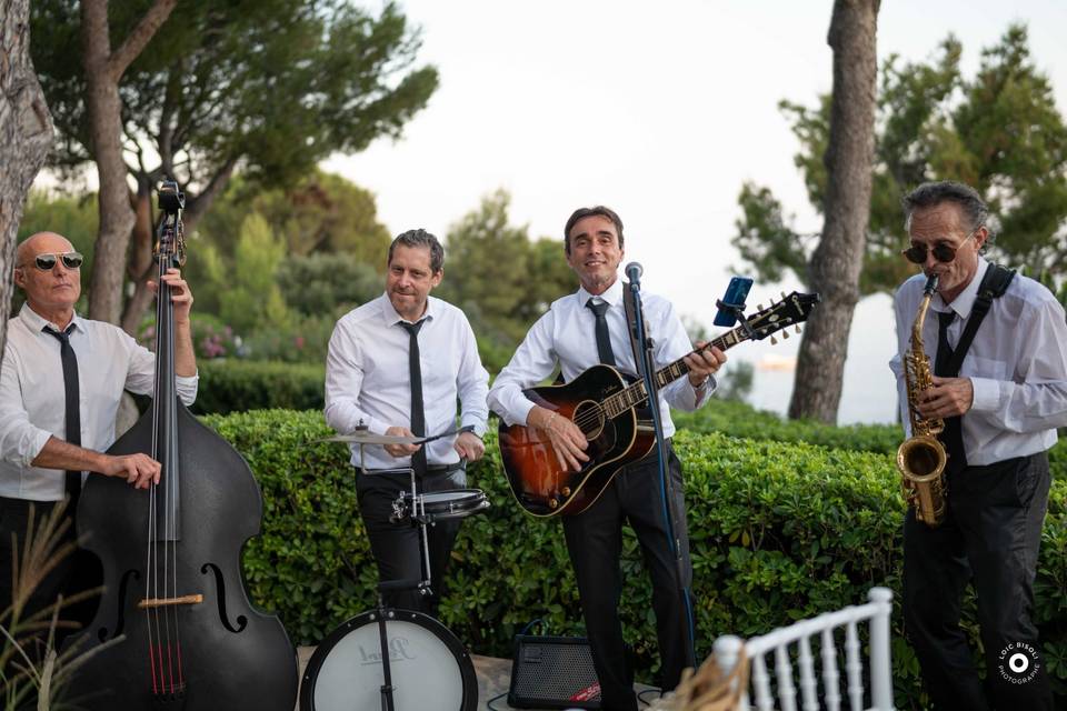 Gentlemen en quatuor avec saxo