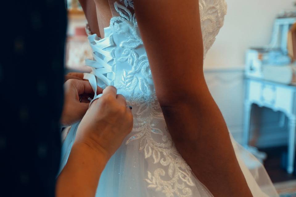 Derniers serrages de la robe
