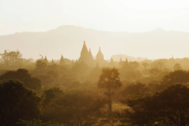 Play The World Travel Planner