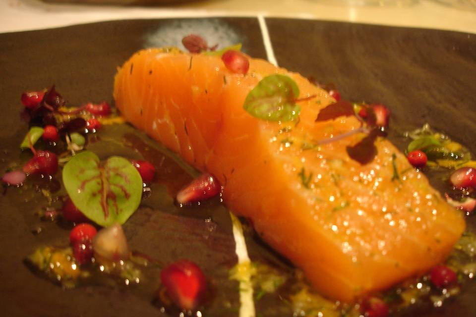 Entrée grawlax de saumon