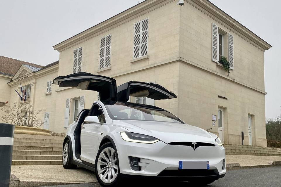 Tesla Model X