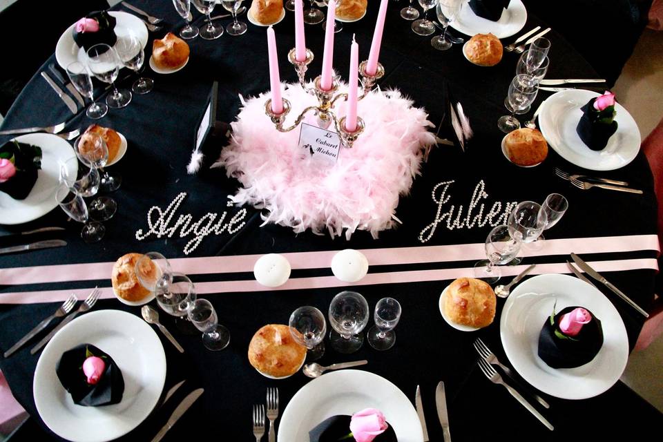 Mariage rose et noir cabaret