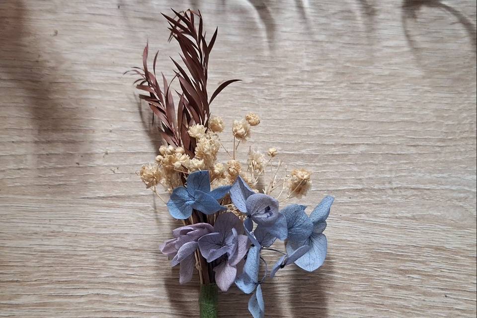 Boutonnière fleurs séchées