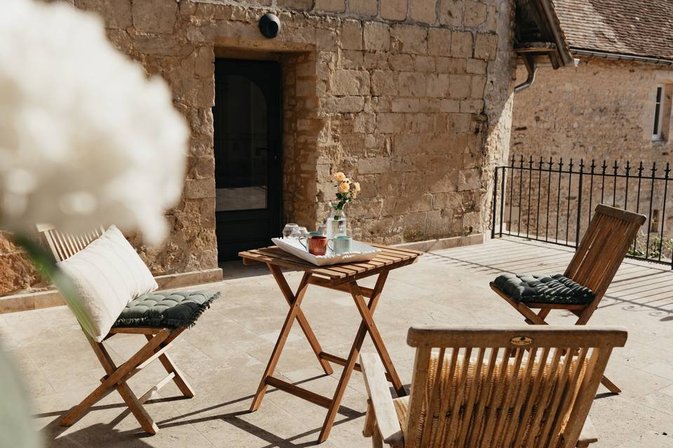 Café sur la terrasse