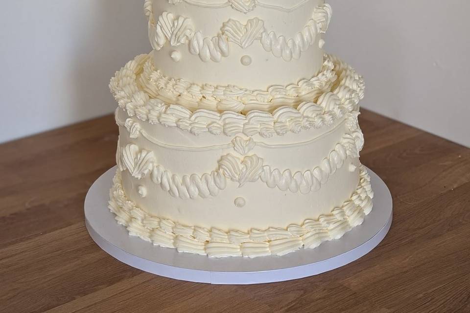 Vintage wedding cake