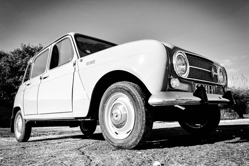 Notre Renault 4 de 70