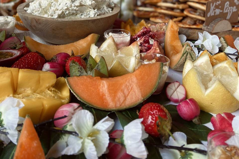 Zoom buffet brunch
