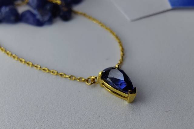 Collier Colombo