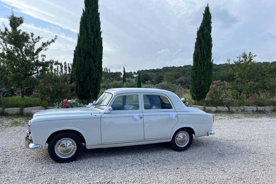 Peugeot 403