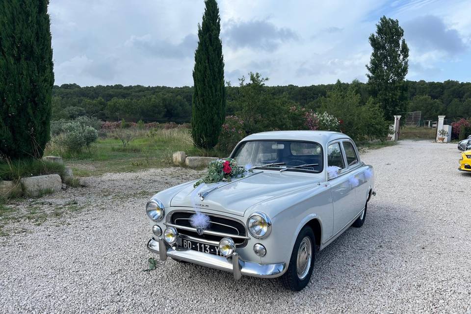 Peugeot 403