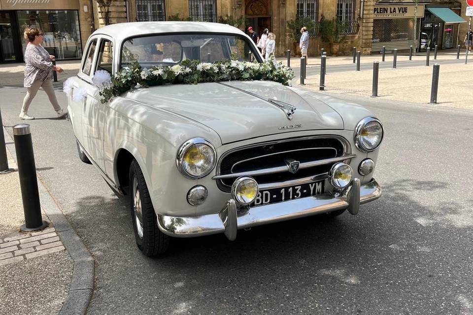 Peugeot 403
