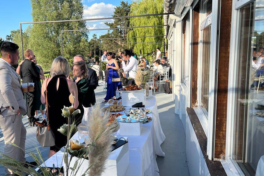 Vin d'honneur sur la terrasse