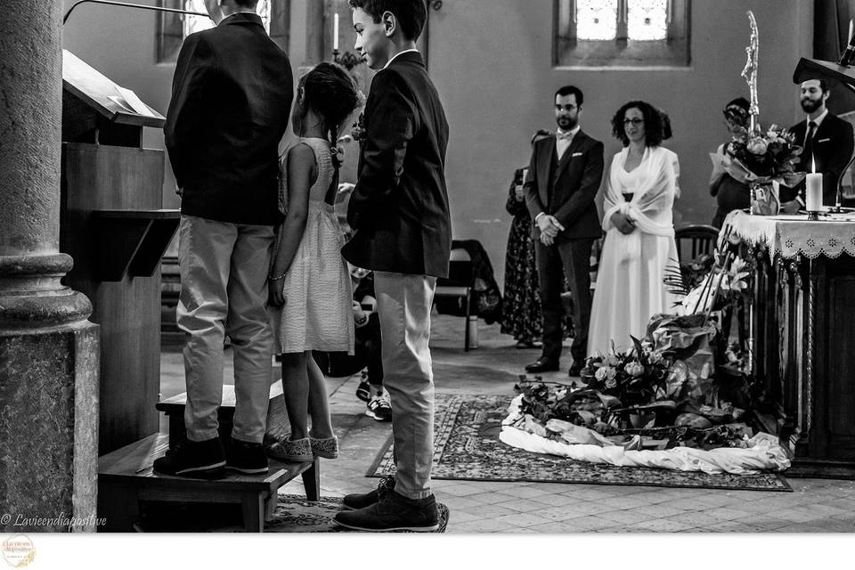 Moment d'émotion à l'église