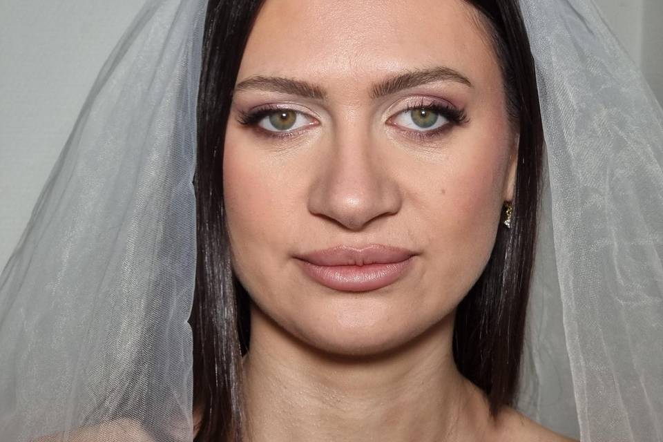 Makeup glamour