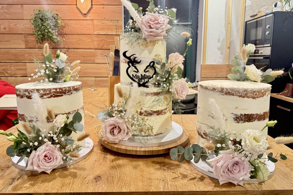 Nude wedding cake