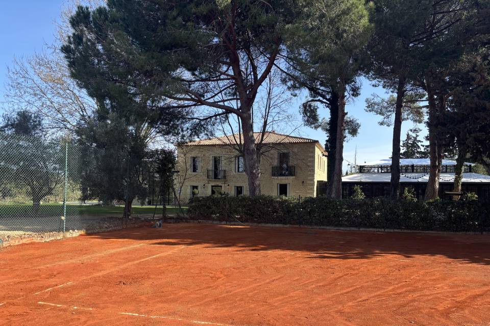 TENNIS