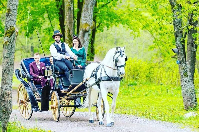 Mariage en calèche