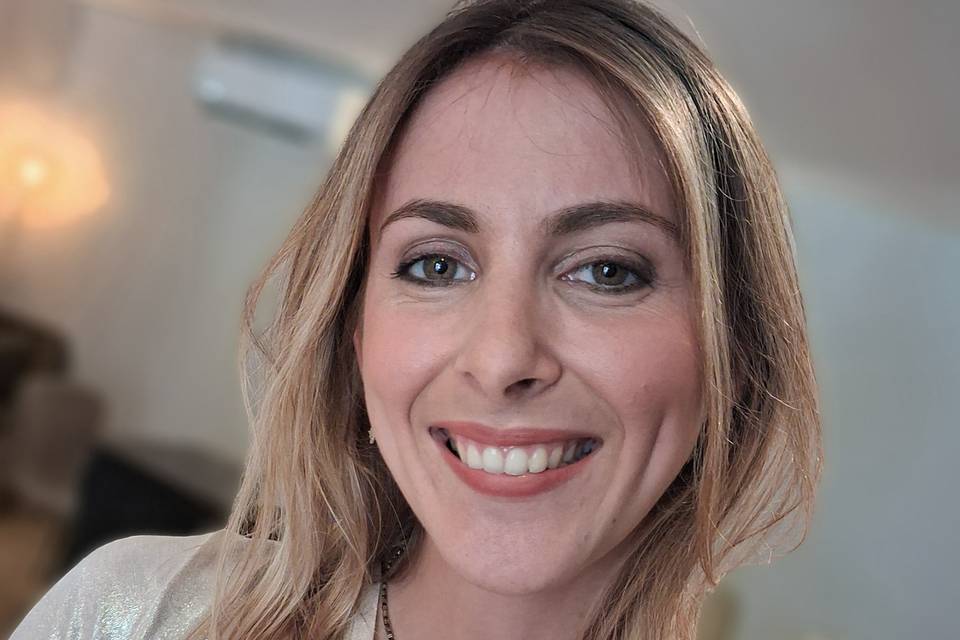 UNE MARIEE AVANT COIFFEUR