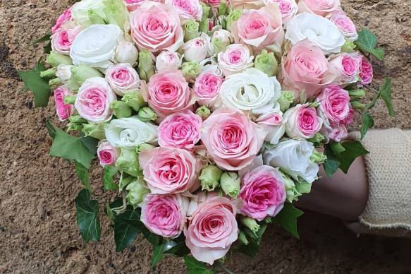 Bouquet de mariée en coeur