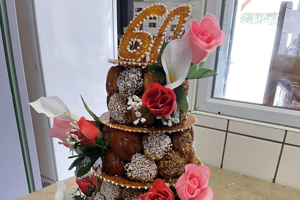Pièce montée fleurs