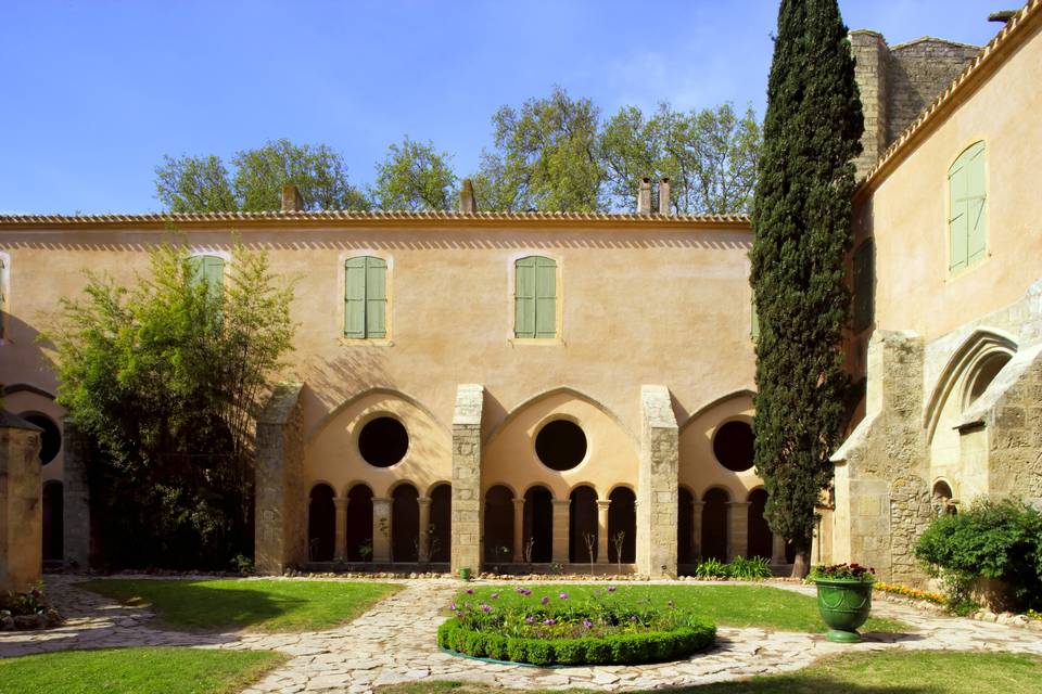 Cloître jardin