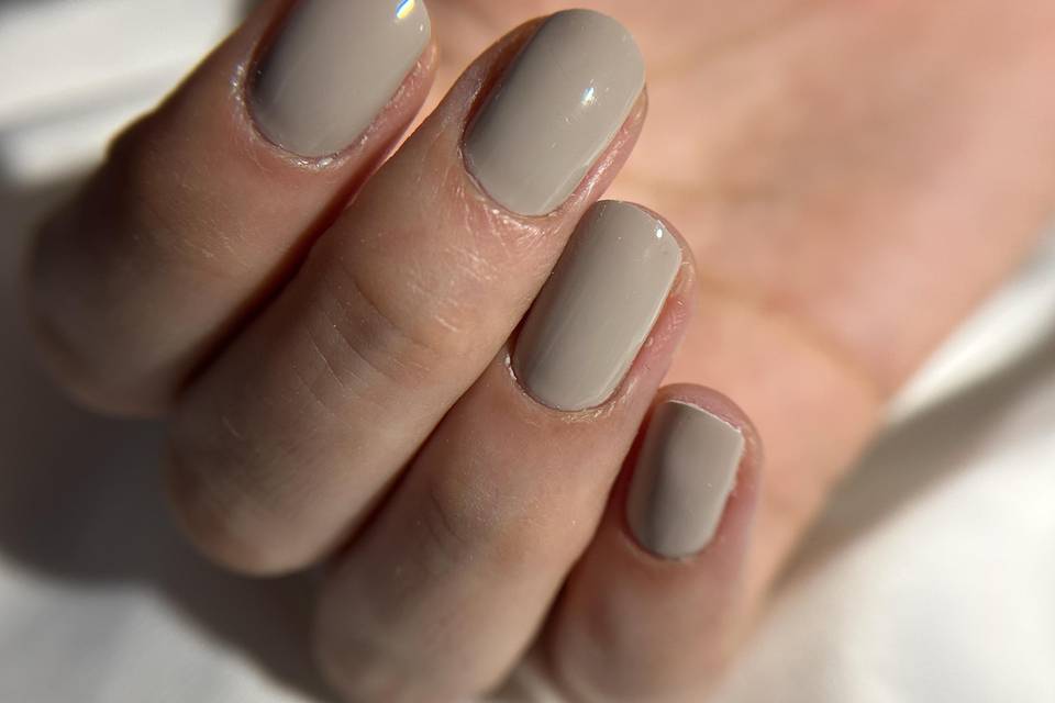 Taupe