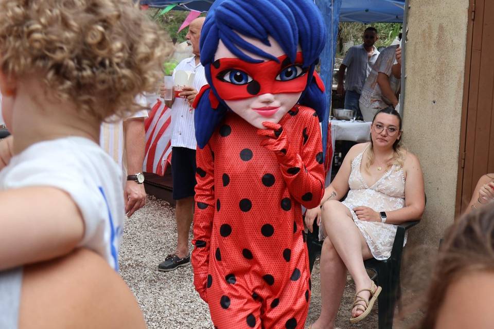 Lady Bug Mascotte