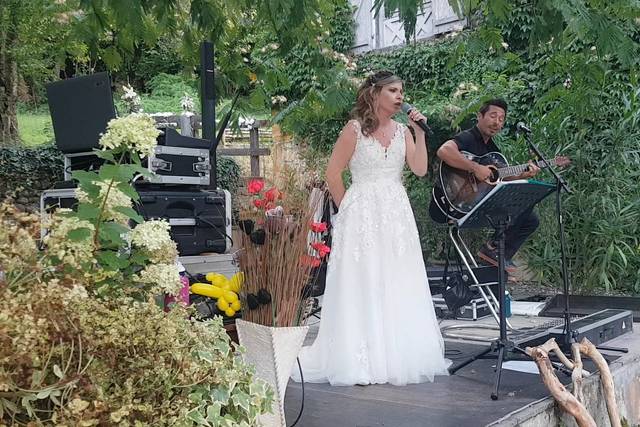 Notre mariée chante !