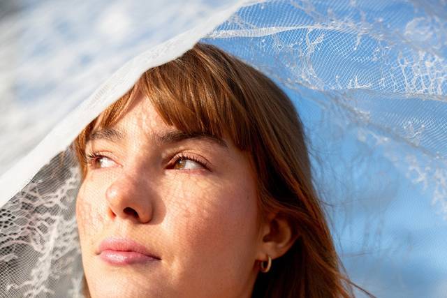Mariée sous son voile