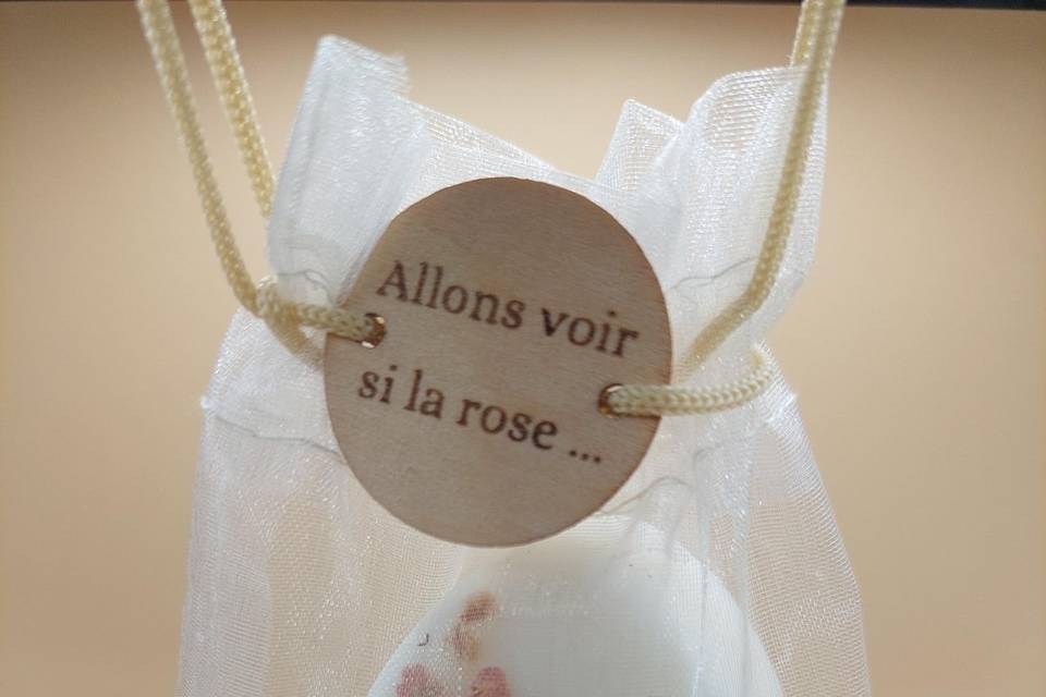Suspension parfumée