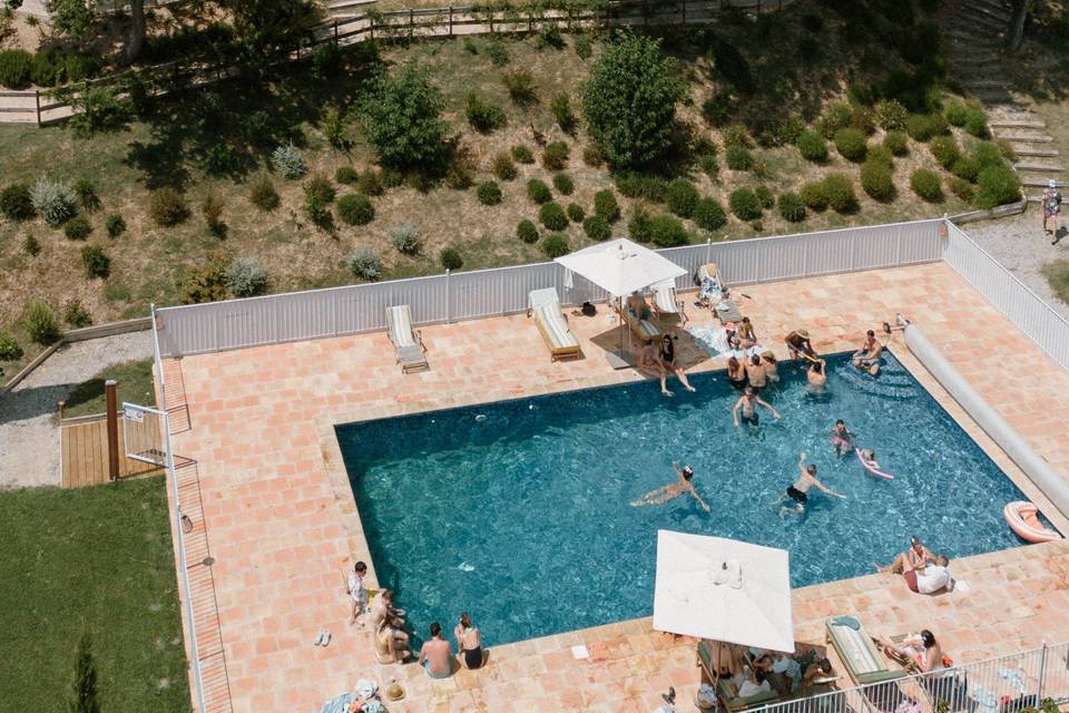 Piscine et Domaine