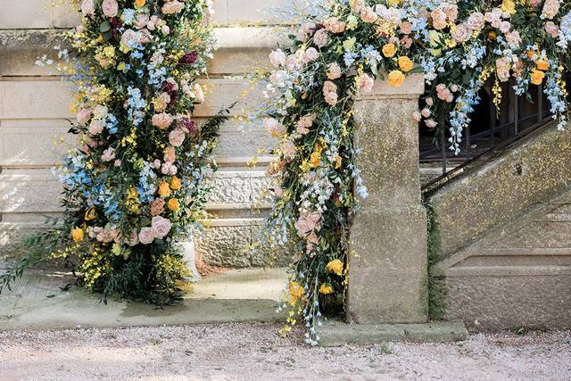 Escalier fleuri