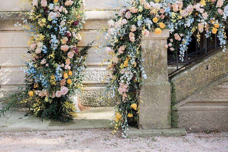 Escalier fleuri