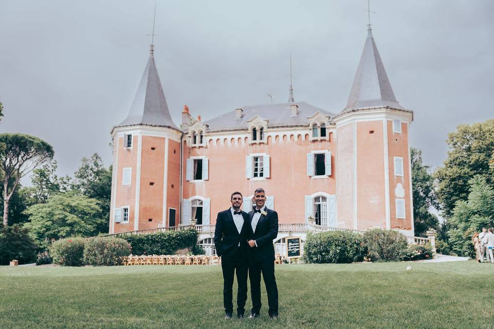 Grooms