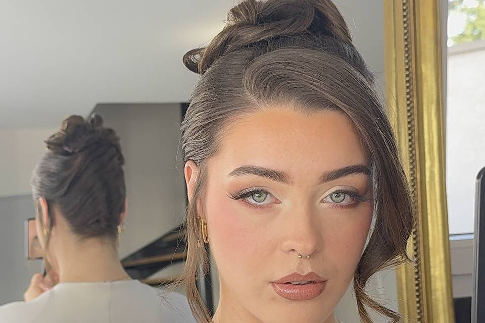 Manon Thély