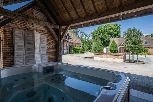 Jacuzzi 6 places Dgn