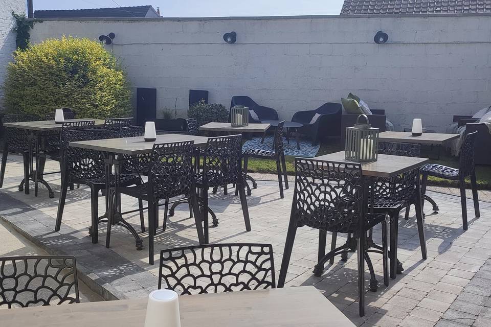 Terrasse dans patio