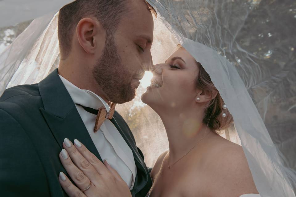 Couple au couché de soleil