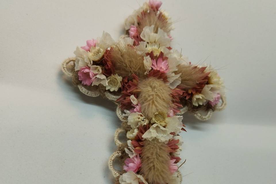 Croix fleuri
