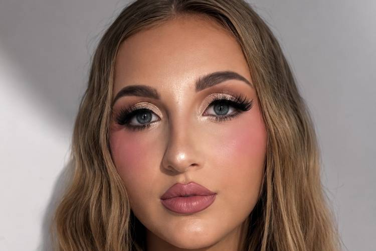 Shooting Makeup