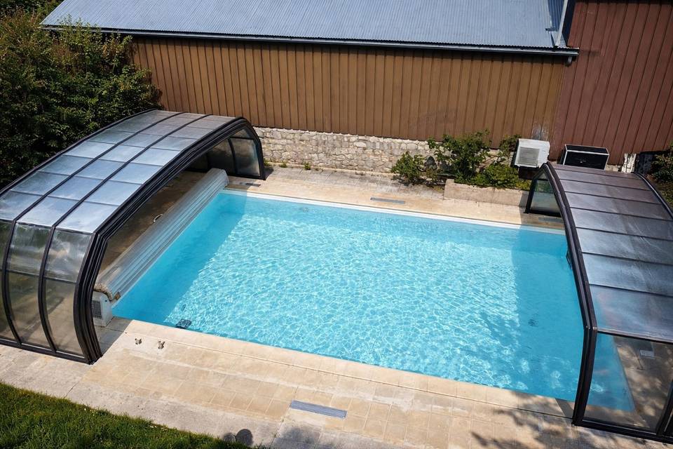 Piscine chauffée privative avec abri, Seine-et-Marne