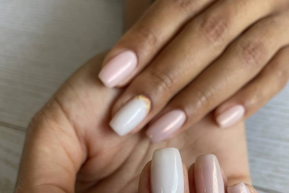 Gel nude