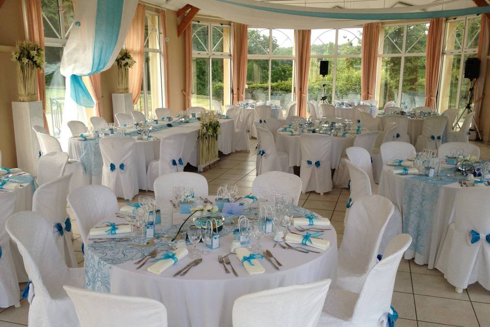 Mariage blanc et bleu