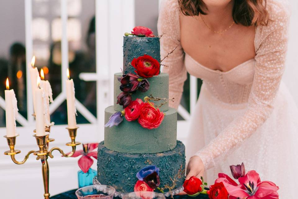 Wedding cake baroque