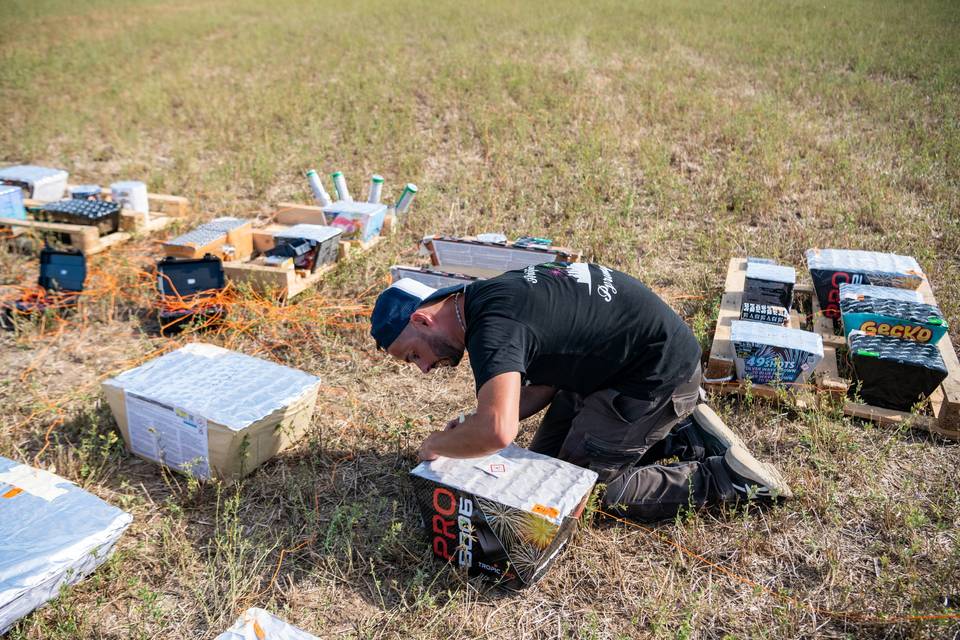 Technicien travaillant sur rack